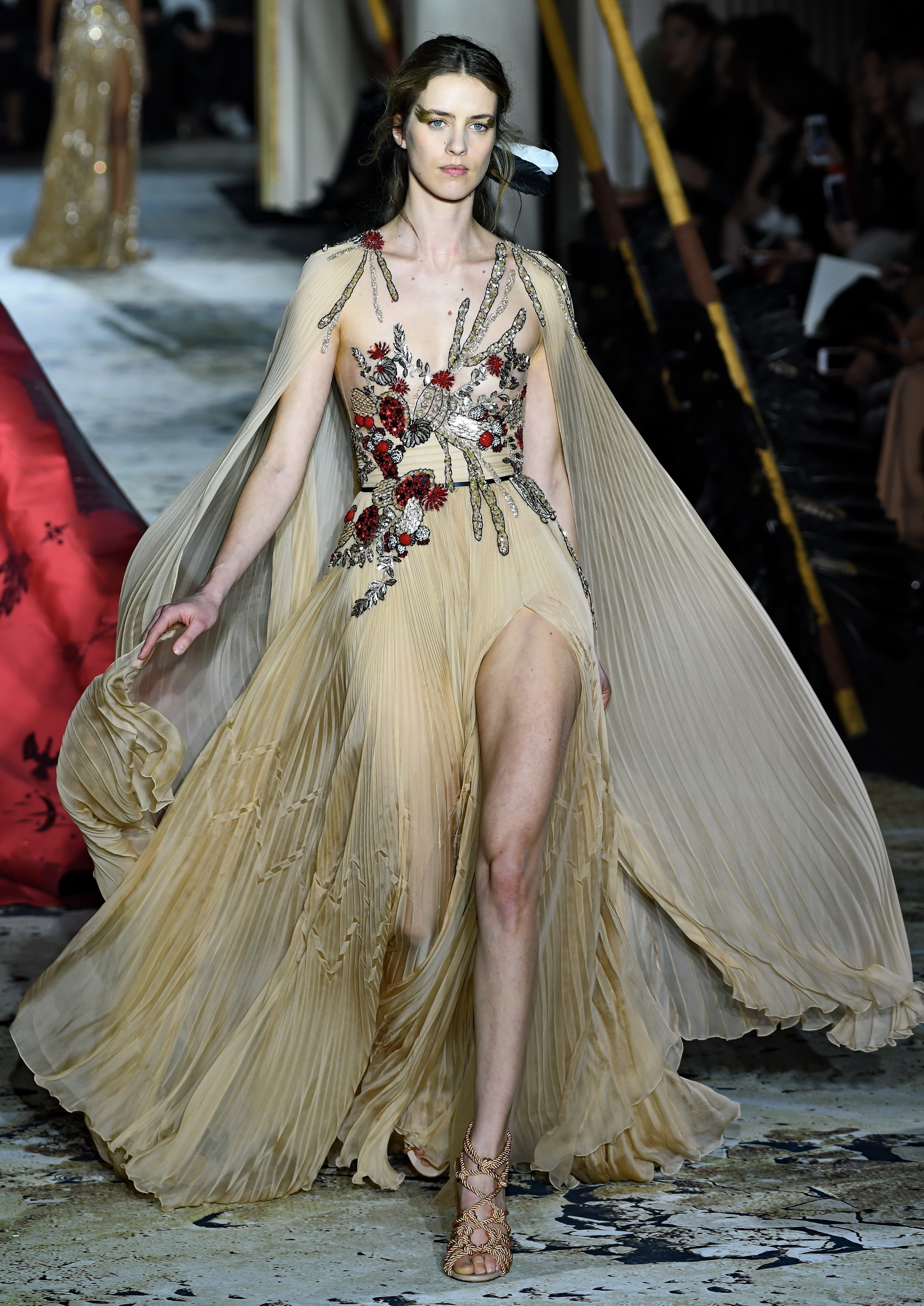 Paris Haute Couture S/S 2018: Zuhair Murad — 4TO4U Paris Haute Couture S/S 2018: Zuhair Murad — 4TO4U